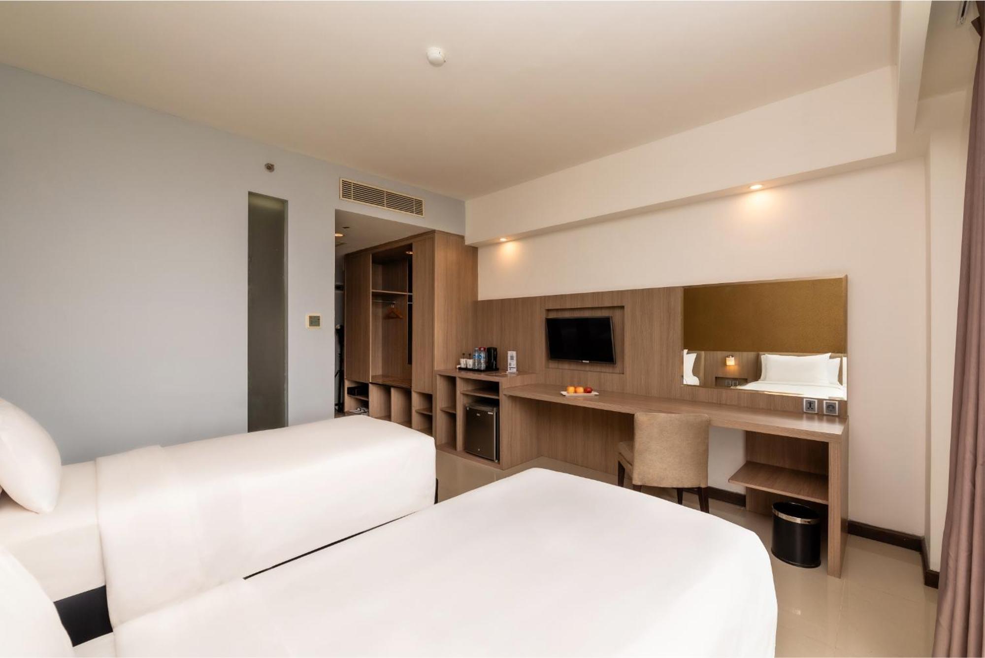Grand Tan Banjarmasin Hotel & Convention Center Экстерьер фото